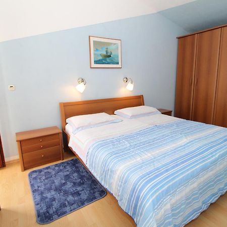 Apartments By The Sea Mandre, Pag - 6284 コラン 部屋 写真